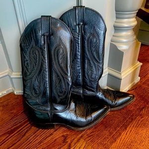 Nocona Black Leather boots. Size Wom7 Men5 1/2